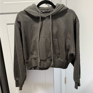 ZARA Cropped Hoodie – Olive/Muted Green – Size L